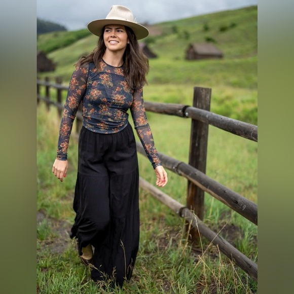 NEW Natural Life Sloane Mesh Long Sleeve Top Navy Floral Women’s XS - Picture 8 of 8